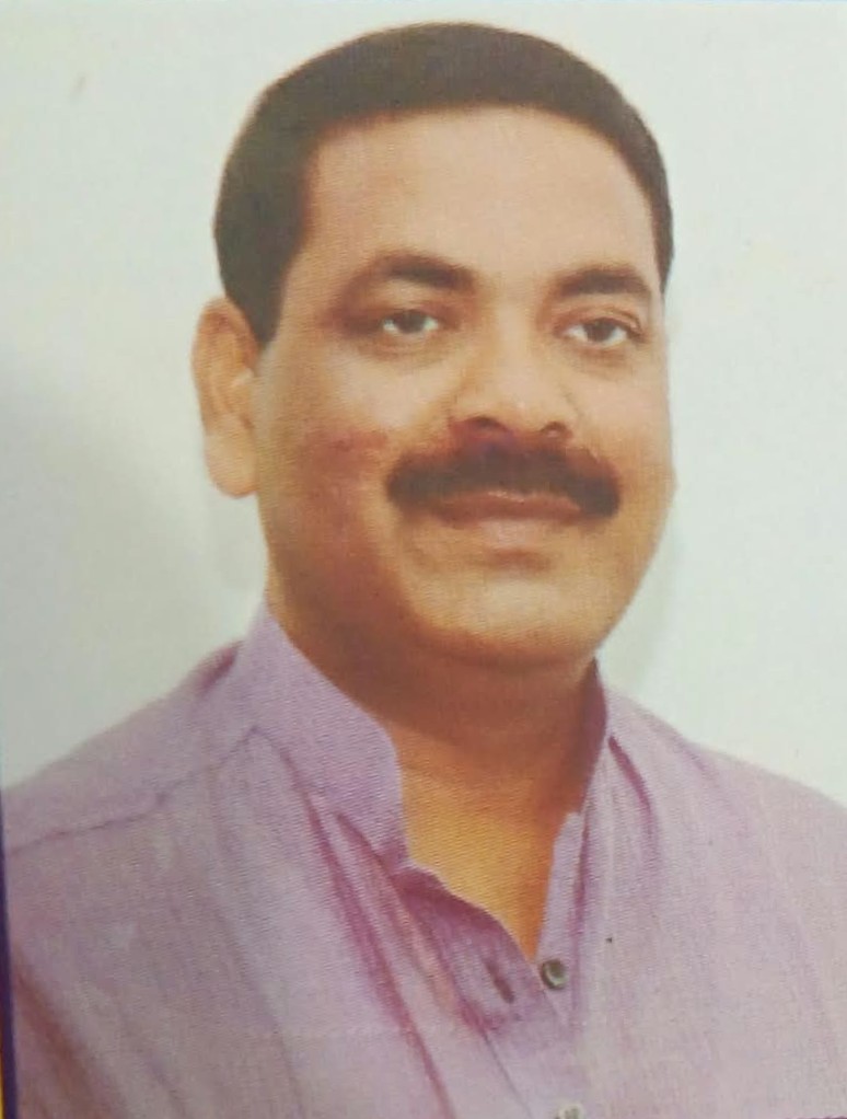 Shri Haribaks Singh (Munna Singh)
